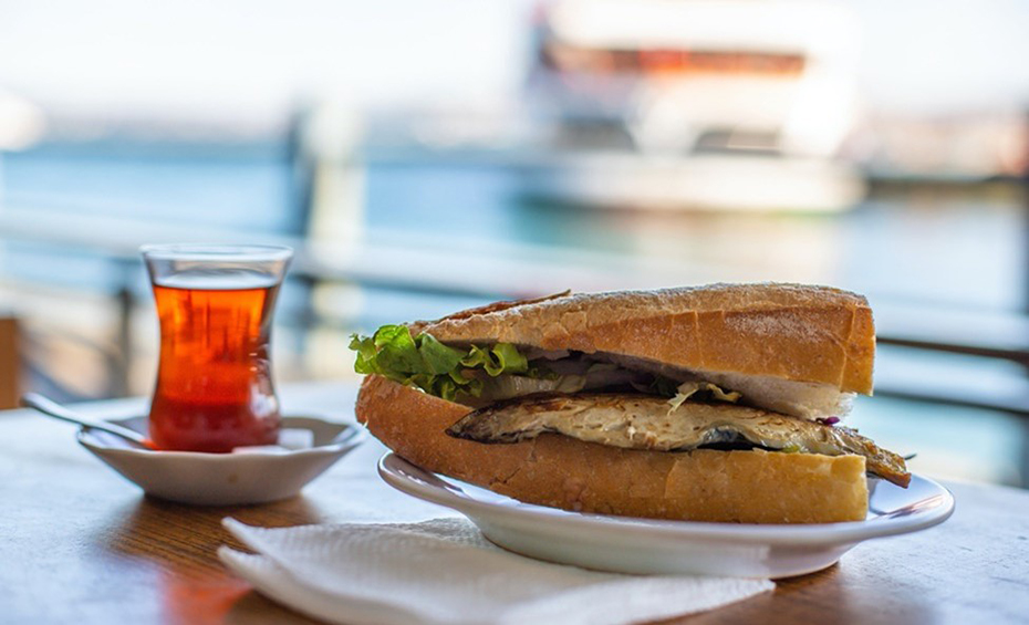 Deciphering Street Eats in Istanbul